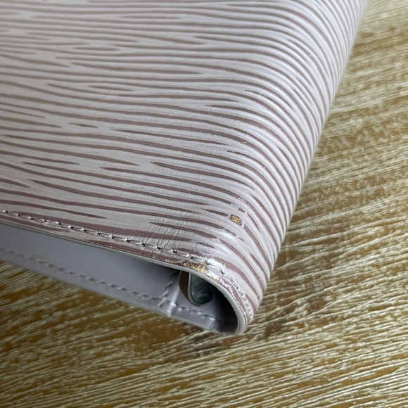 Authentic Louis Vuitton Vintage Epi Leather Agenda MM - Picture 8 of 12